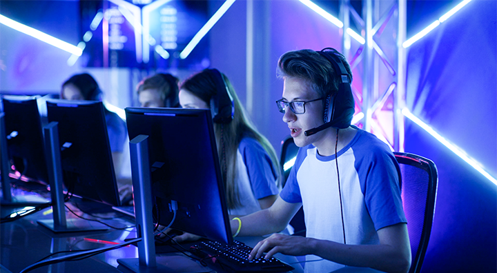 人力资源公司Ebpay国际专注文娱及消费品领域的顾问指出如今二次元经济已不是小众经济